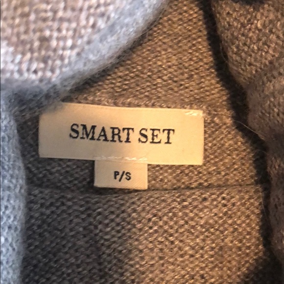 ‼️$5 CLEARANCE ‼️ Smart set 3 colors Turtlenecks sweater - Picture 2 of 3
